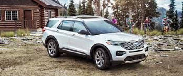 2020 Ford Explorer XLT RWD's photo