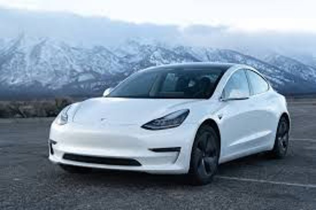 2020 Tesla Model 3 Long Range