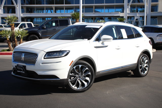 2023 Lincoln Nautilus Reserve FWD's photo