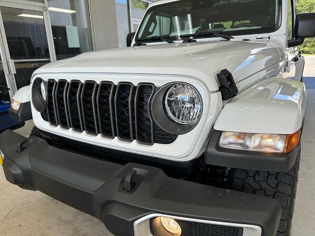 2024 Jeep Gladiator