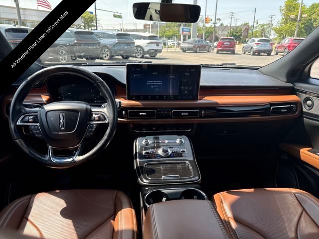 Vehicle Image 17