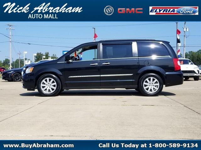 2016 Chrysler Town & Country