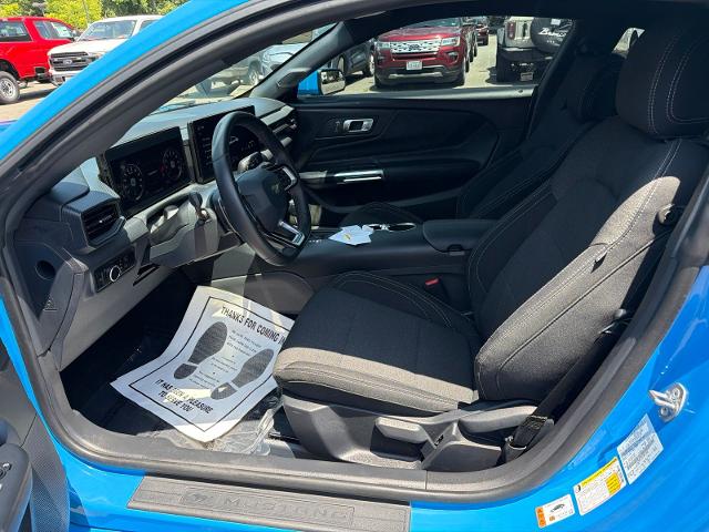 Certified Used 2025 Grabber Blue Ford  image 8