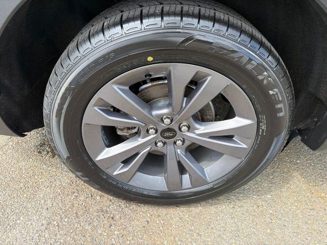 Certified Used 2022 Black Metallic Ford  image 20