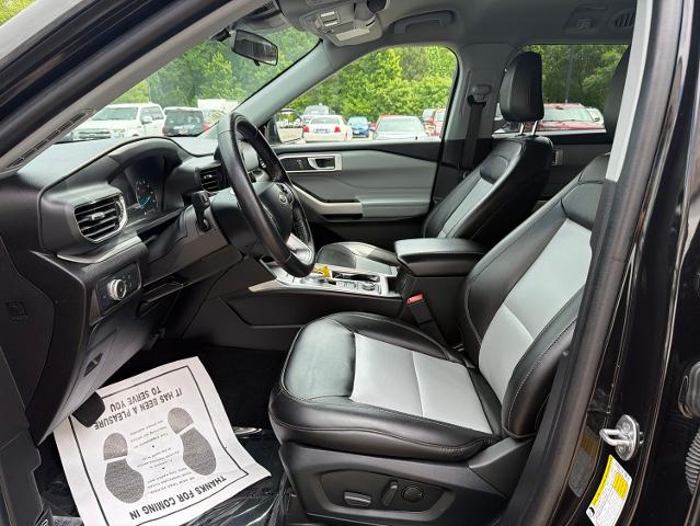 Certified Used 2022 Black Metallic Ford  image 8