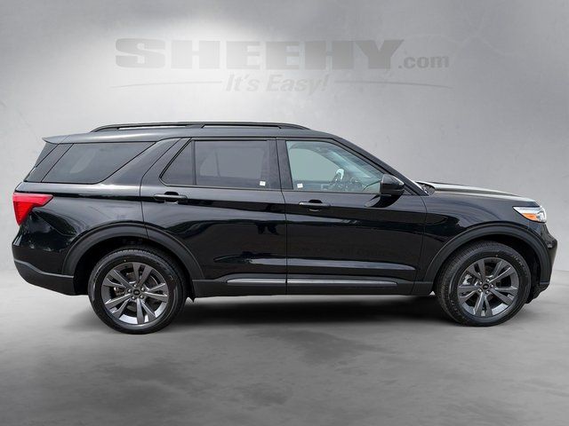 Certified Used 2022 Black Metallic Ford  image 9