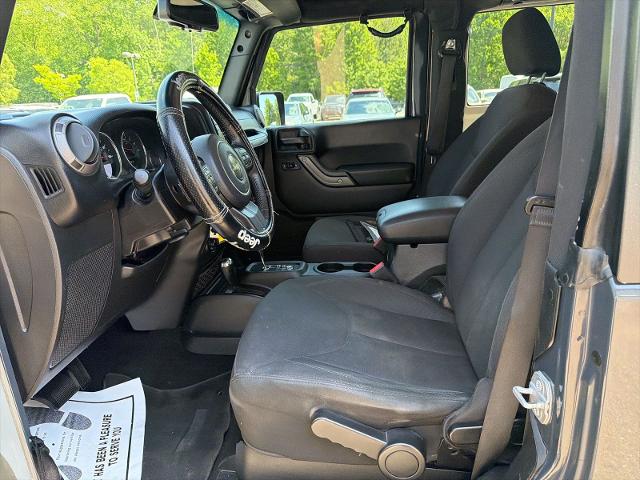Used 2017 Rhino Clearcoat Jeep  image 26