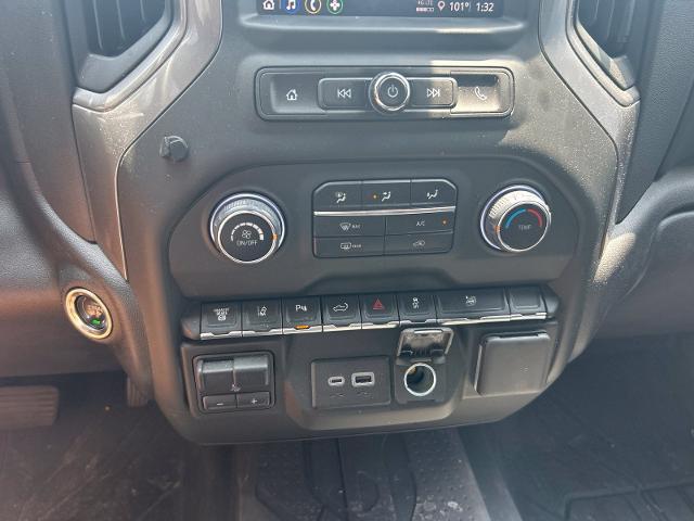 Used 2025 Summit White Chevrolet  image 24