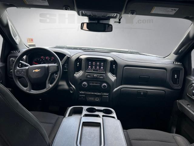 Used 2025 Summit White Chevrolet  image 3