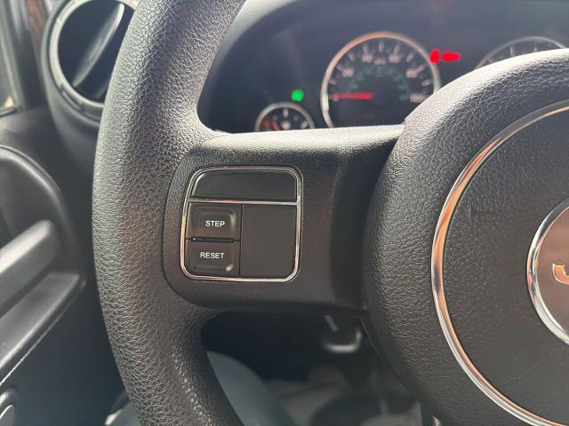 Used 2016 Granite Crystal Clearcoat Metallic Jeep  image 17
