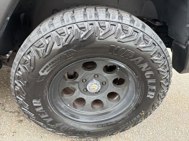 Used 2016 Granite Crystal Clearcoat Metallic Jeep  image 24