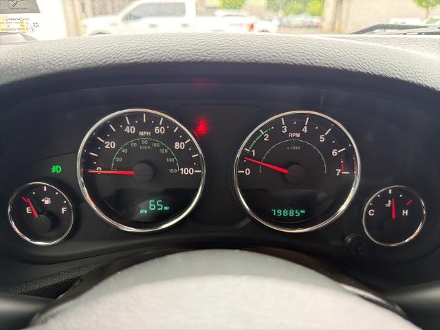 Used 2016 Granite Crystal Clearcoat Metallic Jeep  image 5