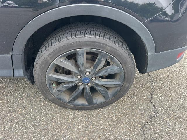 Used 2019 Black Metallic Ford  image 24