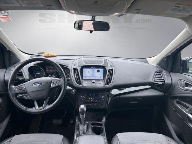Used 2019 Black Metallic Ford  image 3