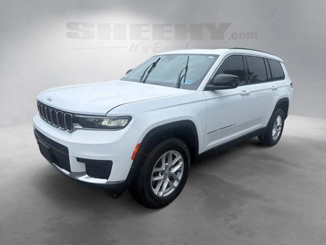 Used 2025 Bright White Clearcoat Jeep  image 17