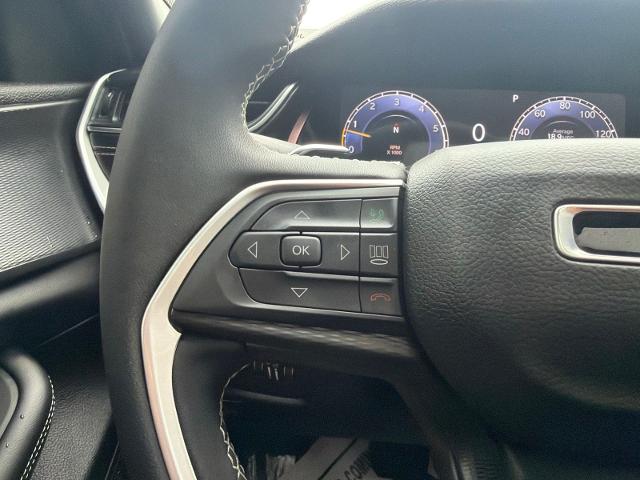 Used 2025 Bright White Clearcoat Jeep  image 21
