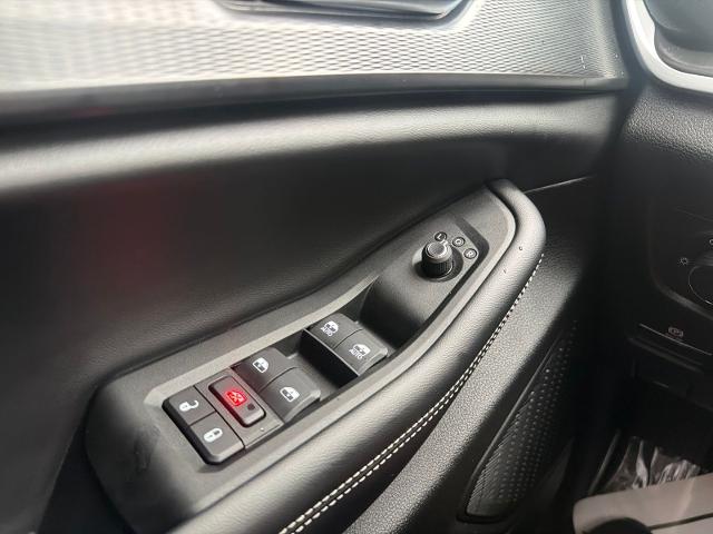 Used 2025 Bright White Clearcoat Jeep  image 25