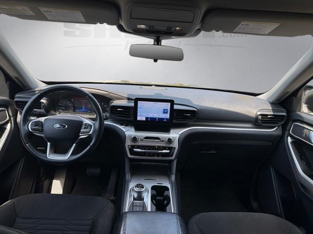 Used 2020 Black Metallic Ford  image 3