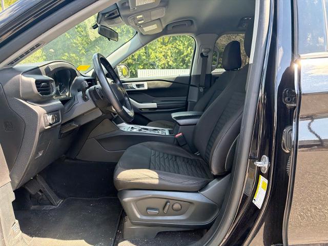 Used 2020 Black Metallic Ford  image 8