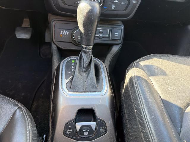 Used 2021 Crystal Metallic Jeep  image 21