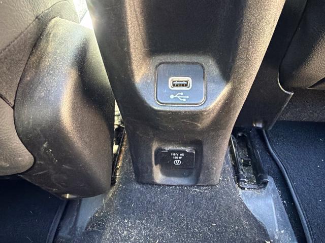 Used 2021 Crystal Metallic Jeep  image 24