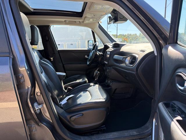 Used 2021 Crystal Metallic Jeep  image 28