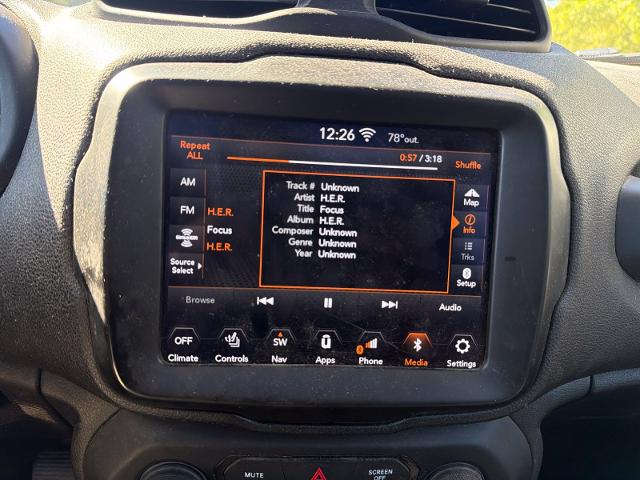 Used 2021 Crystal Metallic Jeep  image 31