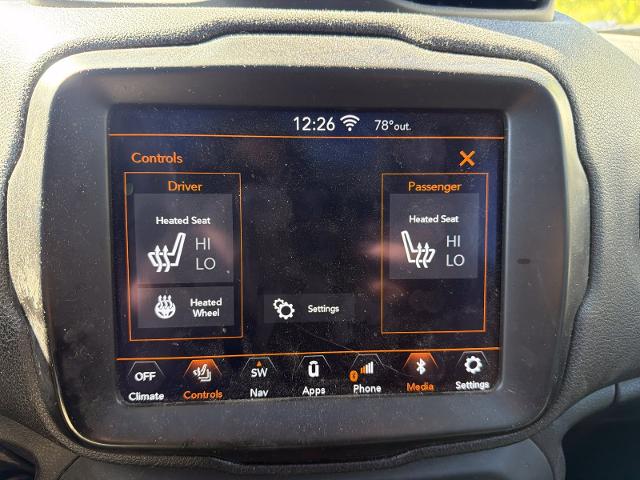 Used 2021 Crystal Metallic Jeep  image 5