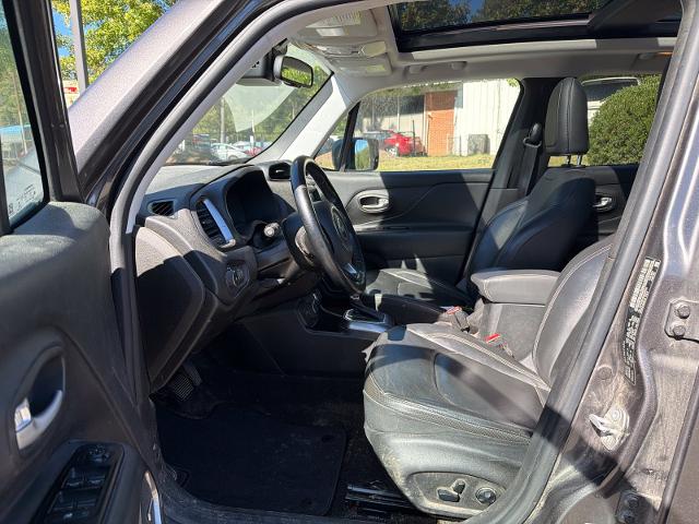 Used 2021 Crystal Metallic Jeep  image 8