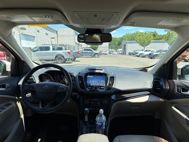 Used 2017 White Platinum Clearcoat Metallic Ford  image 19