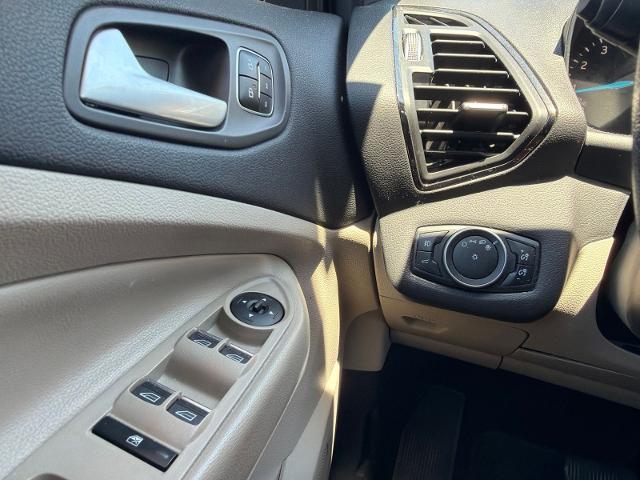 Used 2017 White Platinum Clearcoat Metallic Ford  image 24