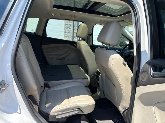 Used 2017 White Platinum Clearcoat Metallic Ford  image 7
