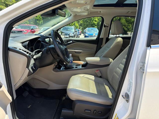 Used 2017 White Platinum Clearcoat Metallic Ford  image 9