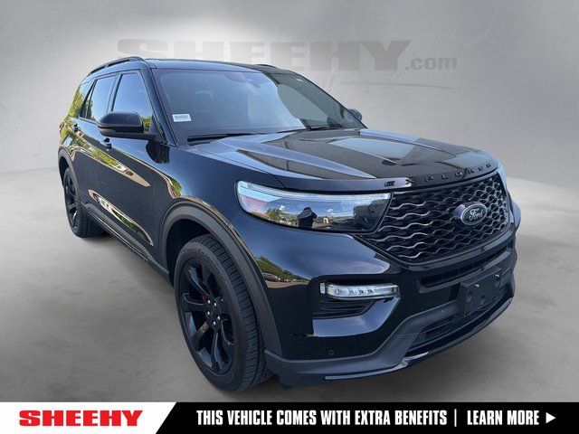 2023 Ford Explorer ST 4WD's photo
