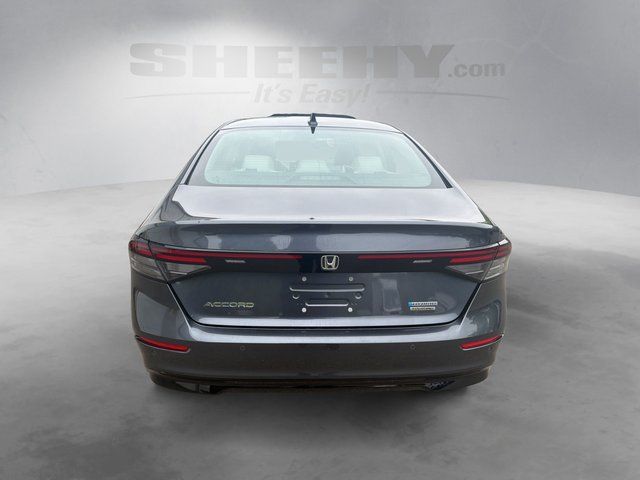 Used 2023 Urban Gray Pearl Honda  image 13