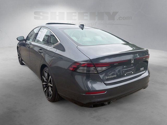 Used 2023 Urban Gray Pearl Honda  image 14
