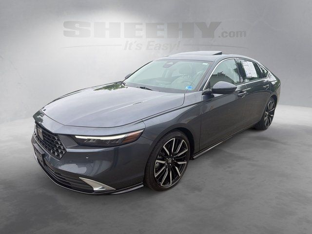 Used 2023 Urban Gray Pearl Honda  image 16