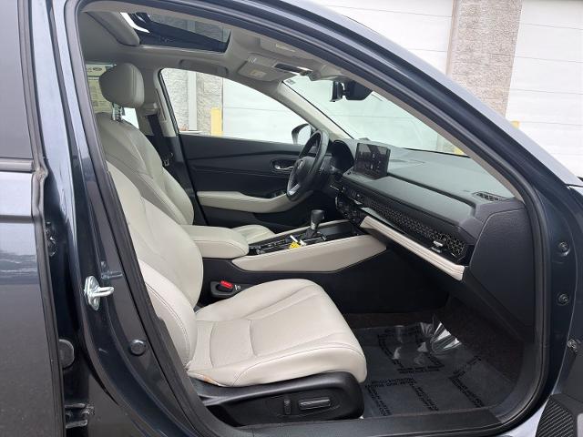 Used 2023 Urban Gray Pearl Honda  image 28