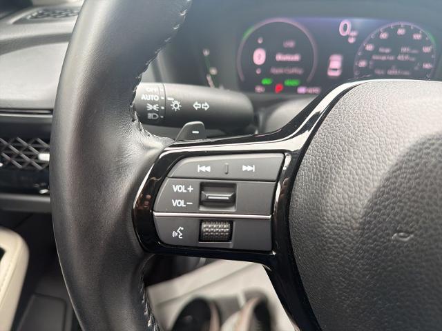 Used 2023 Urban Gray Pearl Honda  image 30