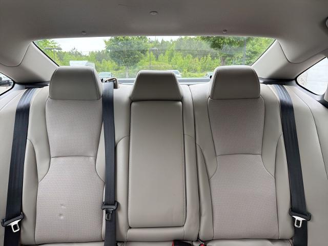 Used 2023 Urban Gray Pearl Honda  image 32