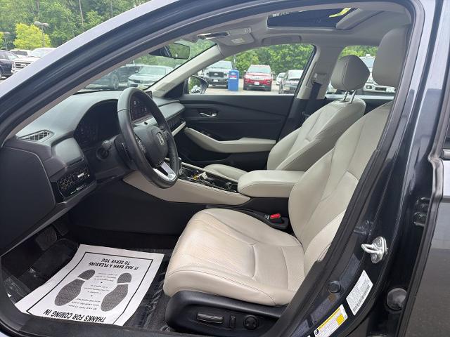 Used 2023 Urban Gray Pearl Honda  image 9