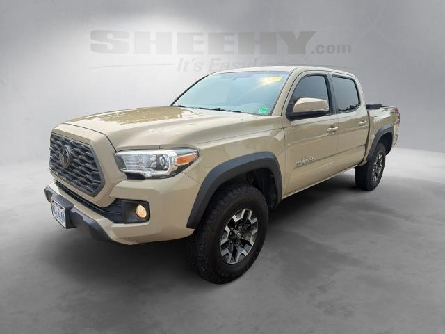 Used 2017 Beige Toyota  image 4