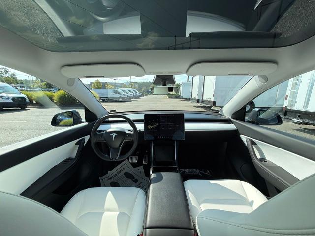 Used 2020 Midnight Silver Metallic Tesla  image 11