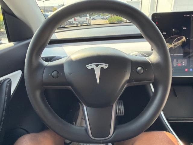 Used 2020 Midnight Silver Metallic Tesla  image 18
