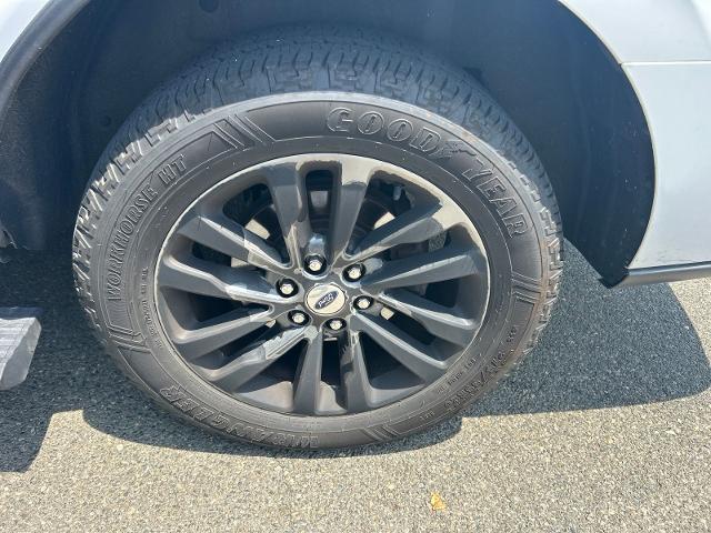 Used 2019 Oxford White Ford  image 25