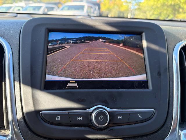 Used 2020 Summit White Chevrolet  image 18