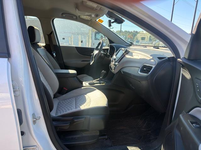 Used 2020 Summit White Chevrolet  image 22
