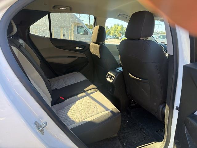 Used 2020 Summit White Chevrolet  image 23