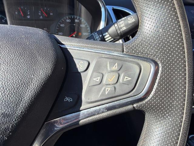Used 2020 Summit White Chevrolet  image 27