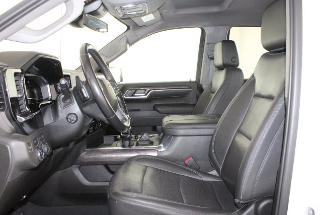 Used 2023 Summit White Chevrolet  image 15